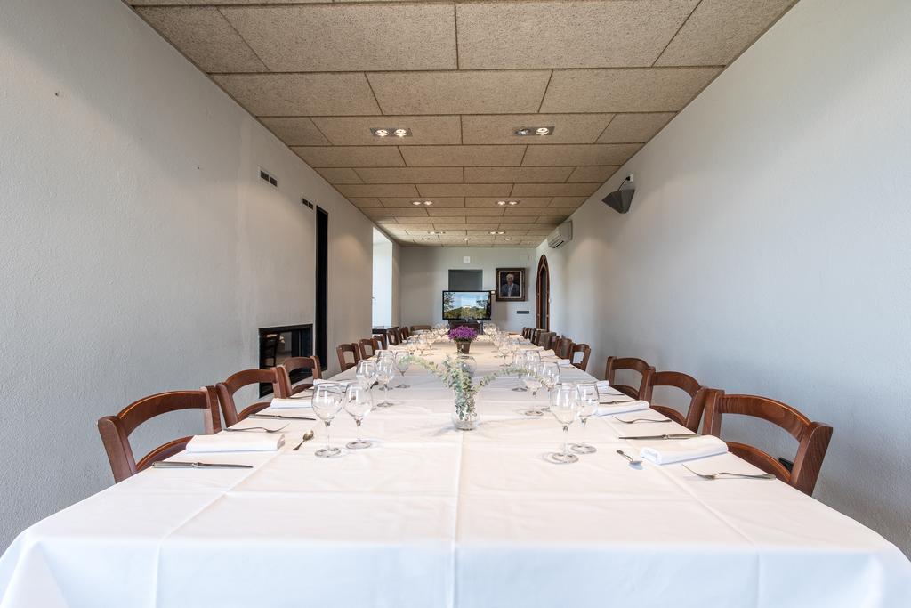 Hostatgeria Restaurant Els Angels Hotel Madremanya Kültér fotó